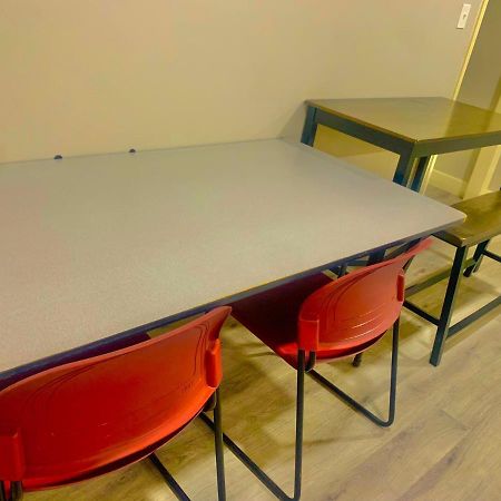 Stop Inn Stay Hostel Хьюстон Экстерьер фото